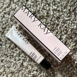 Mary Kay Oil Mattifier